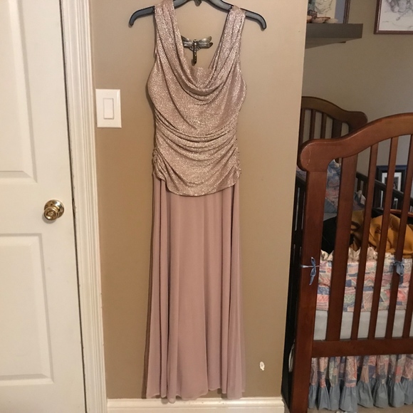 DRESS - Picture 3 of 3